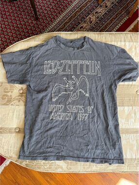 Led zeppelin band tee